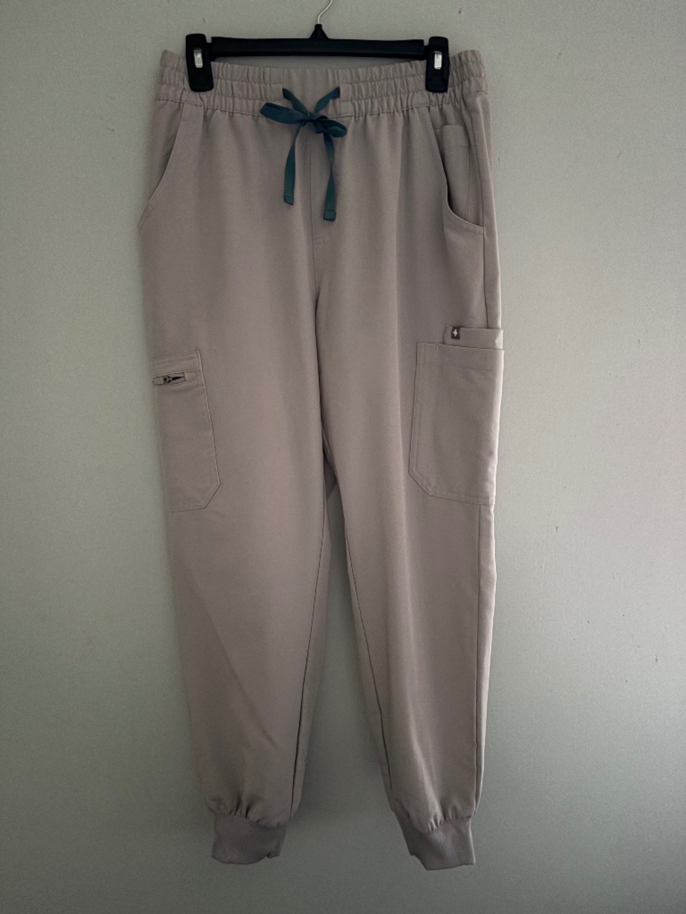 Women’s scrub bottoms